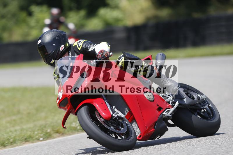 /27 12.06.2025 Ducati Schweiz Trackday Warmup  ADR/gelb-jeaune/36